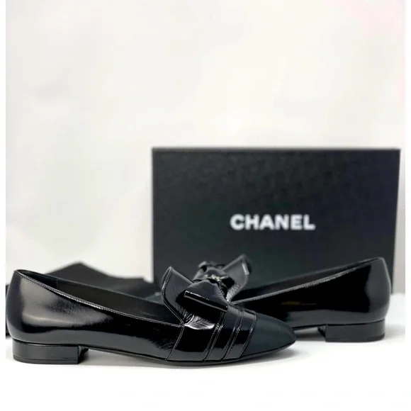 CHANEL black patent leather bow loafers flats EURO 37.5/USA 7.5 - Picture 10 of 16